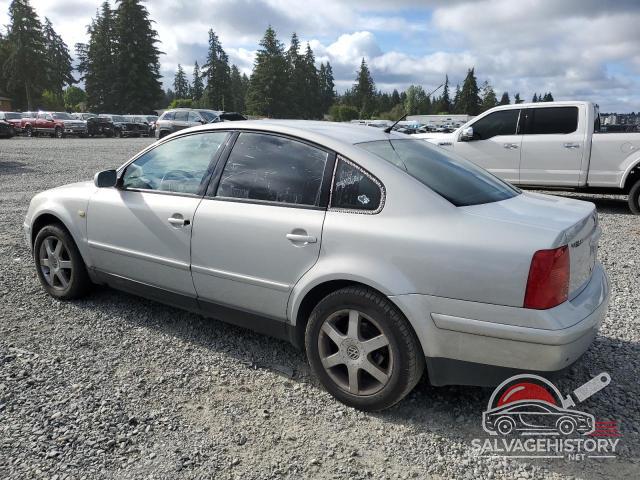WVWMD63B2XE435282 1999 VOLKSWAGEN PASSAT photo no. 2