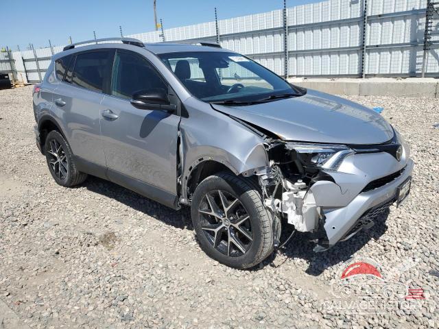2T3JFREV8HW573148 2017 TOYOTA RAV4 photo no. 4