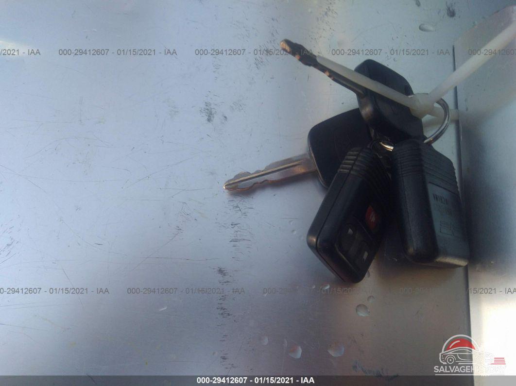 1FMYU03122KD84183 2002 FORD ESCAPE photo no. 11