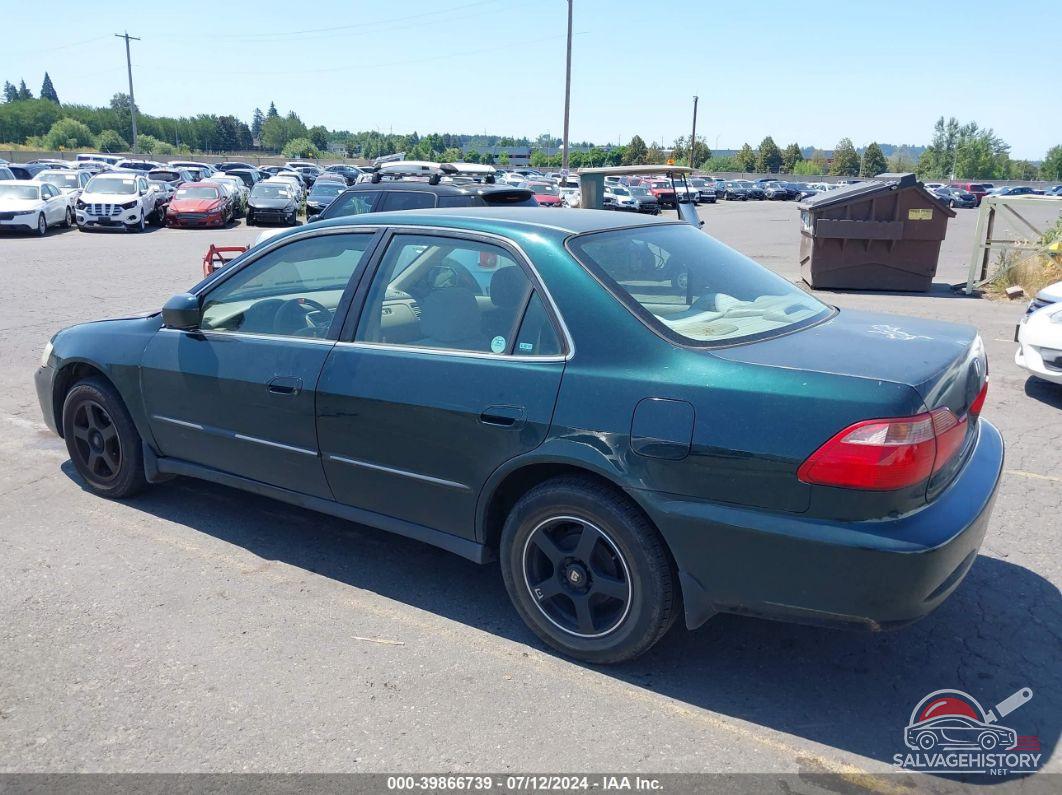 1HGCG5648XA071789 1999 HONDA ACCORD photo no. 3