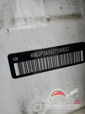 KNDJP3A59J7599632 2018 KIA SOUL photo no. 13