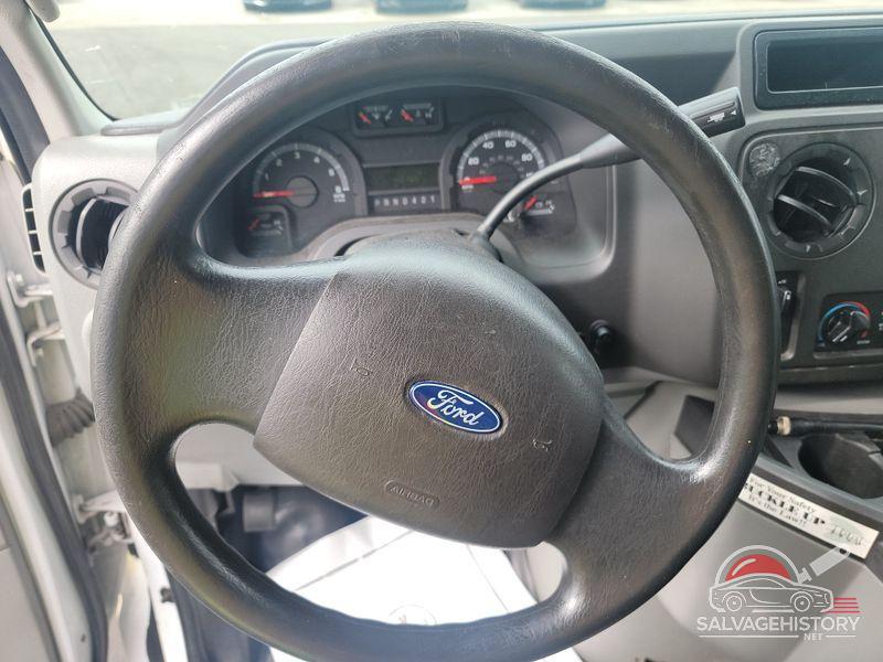 1FDXE4FS4HDC68629 2017 FORD E-450 CUTAWAY photo no. 5