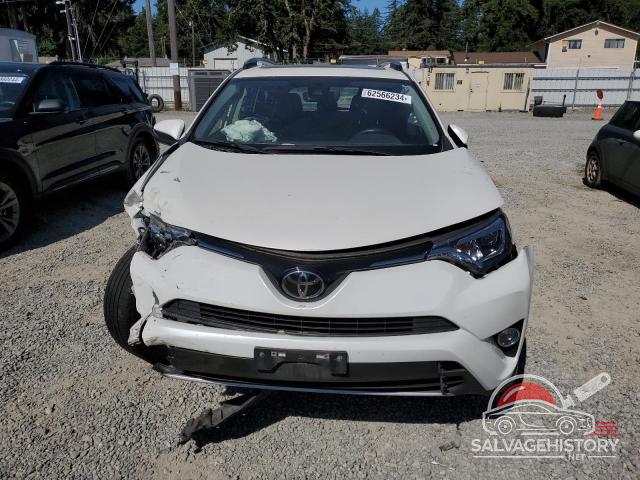 JTMDFREV2JD233851 2018 TOYOTA RAV4 photo no. 5
