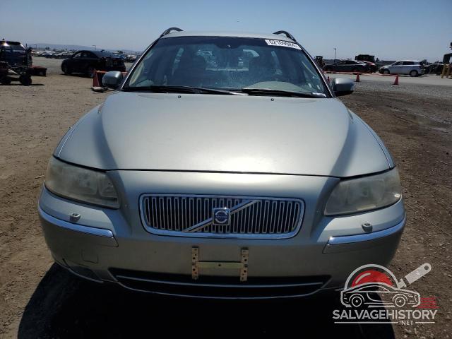 YV1SW592X72632120 2007 VOLVO V70 photo no. 5