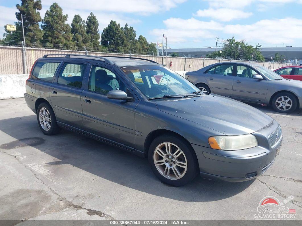 YV1SW640562540472 2006 VOLVO V70 photo no. 11
