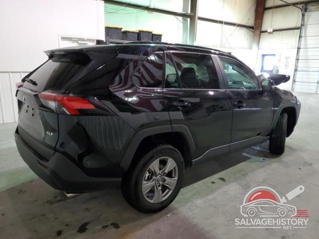 2T3W1RFV6RW333858 2024 TOYOTA RAV4 photo no. 3