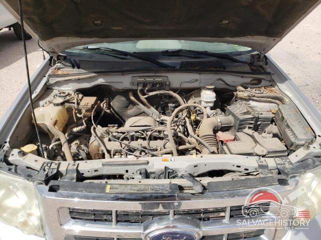 1FMCU03Z28KC14088 2008 FORD ESCAPE photo no. 7