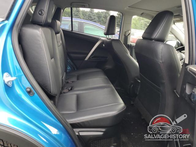 JTMDJREVXJD250475 2018 TOYOTA RAV4 photo no. 10