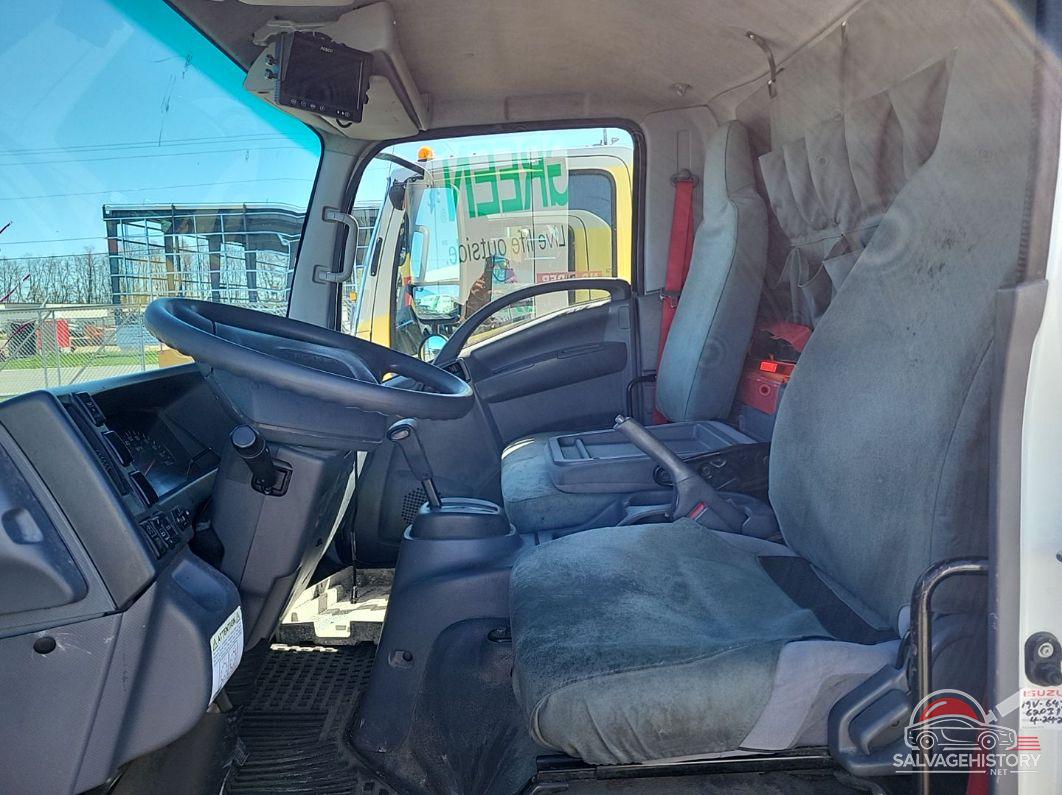 54DC4W1B8JS801586 2018 ISUZU NPR HD photo no. 6