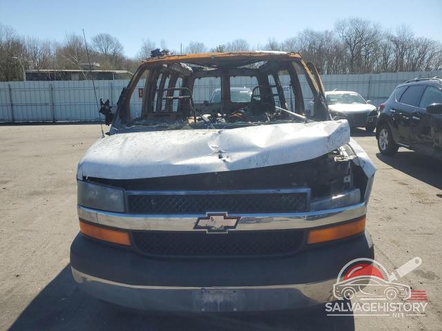 1GBFG15XX31232934 2003 CHEVROLET EXPRESS photo no. 5