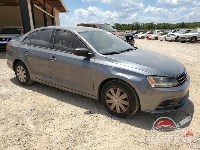 3VW2K7AJ7FM296057 2015 VOLKSWAGEN JETTA photo no. 4