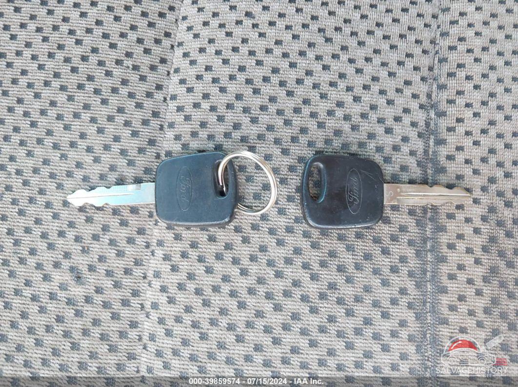 1FTZX17221NA93074 2001 FORD F-150 photo no. 11