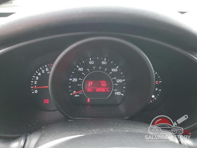 KNDJP3A55J7606480 2018 KIA SOUL photo no. 9