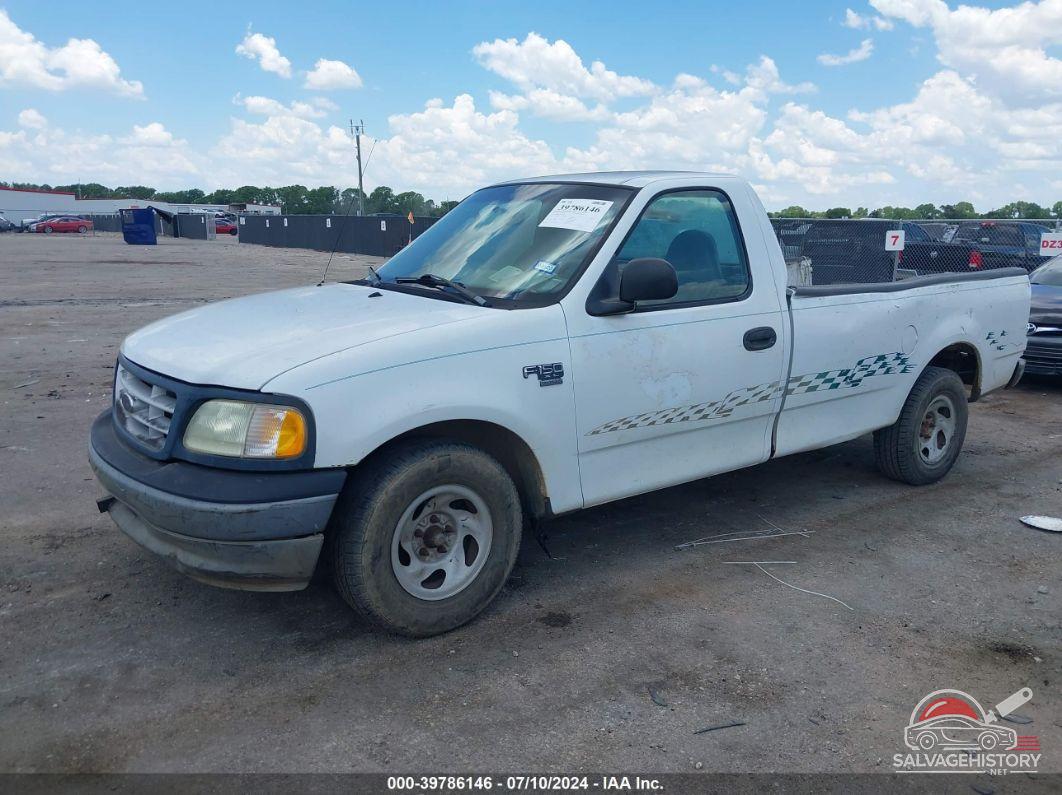 2FTRF17W14CA19628 2004 FORD F-150 HERITAGE photo no. 2