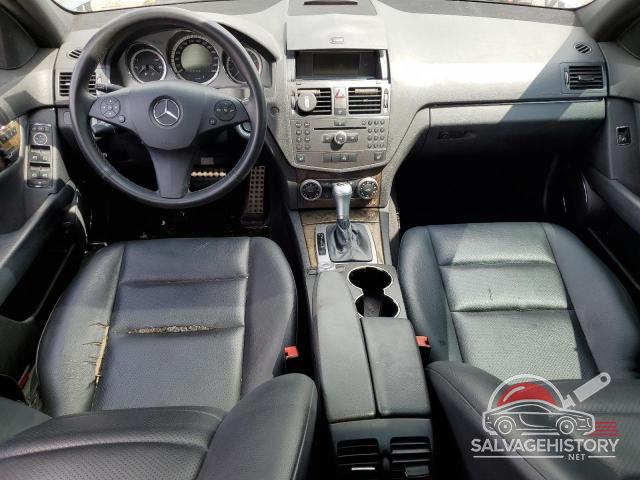 WDDGF8BB4AF463421 2010 MERCEDES-BENZ C-CLASS photo no. 8