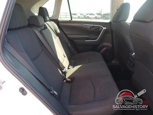 2T3MWRFV8KW004979 2019 TOYOTA RAV4 photo no. 11