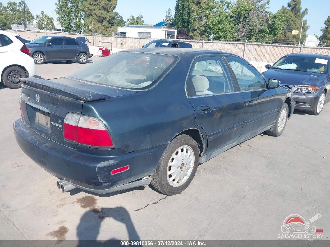 1HGCD5652VA011182 1997 HONDA ACCORD photo no. 4