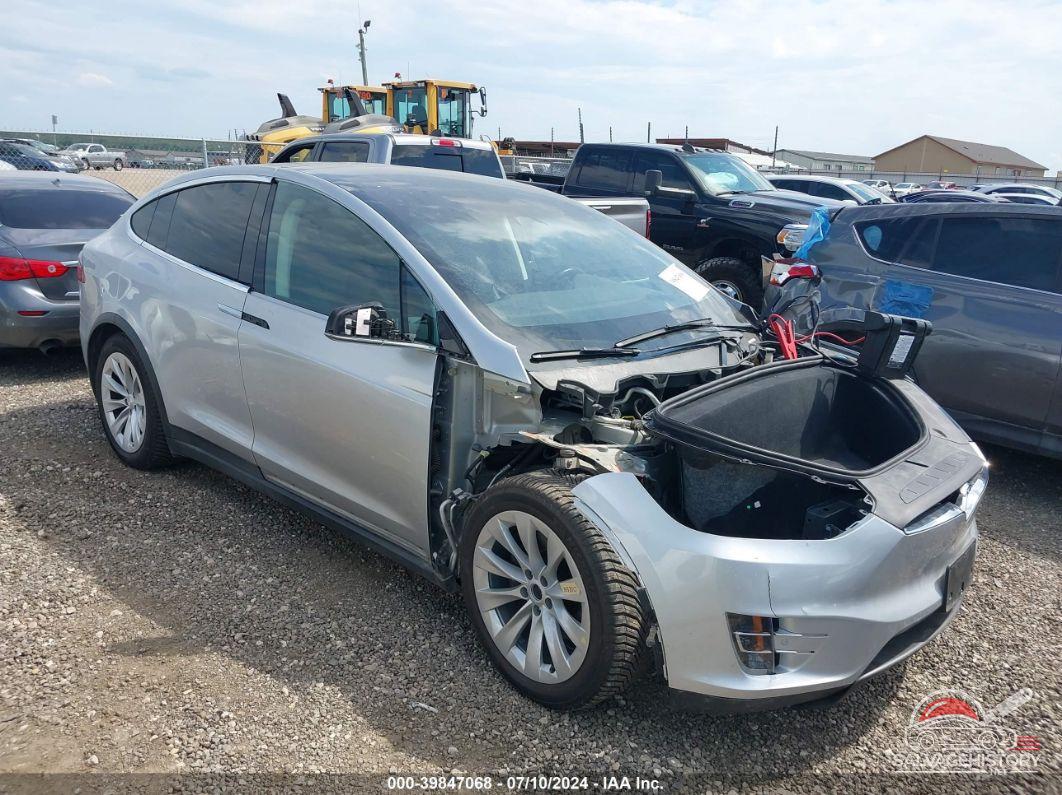 5YJXCAE22GF002558 2016 TESLA MODEL X photo no. 18