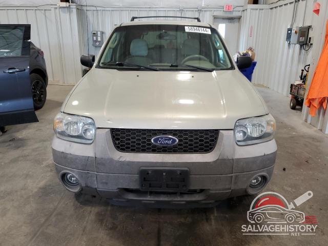 1FMYU93105DA22351 2005 FORD ESCAPE photo no. 5