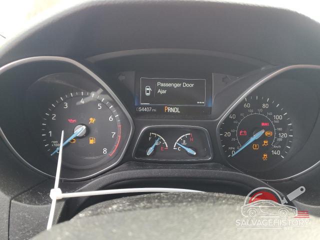 1FADP3K22JL256255 2018 FORD FOCUS photo no. 9