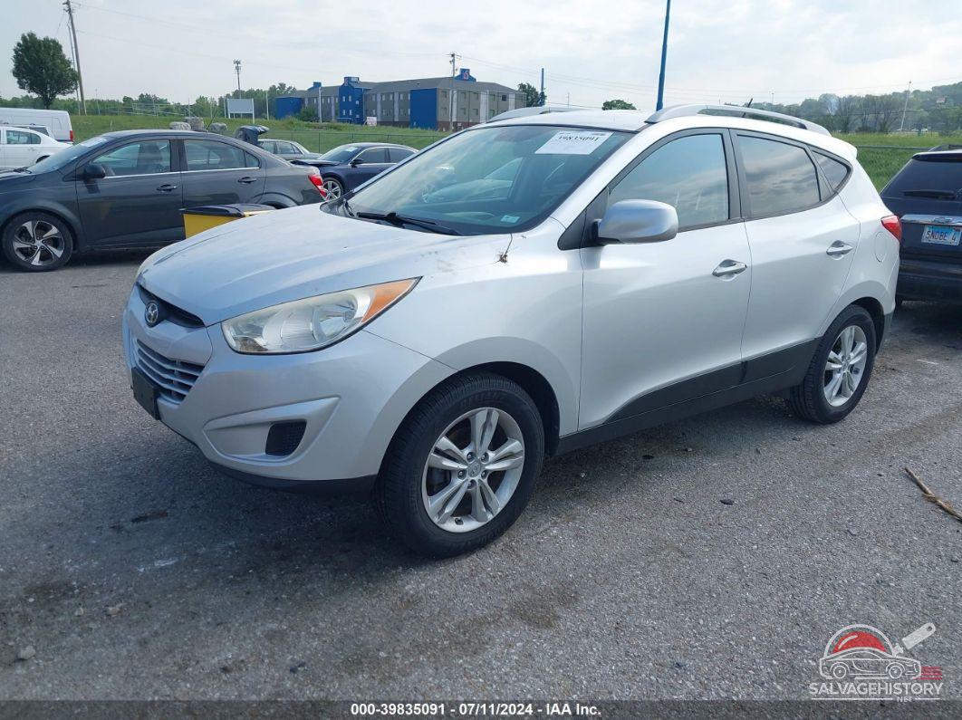 1FMYU03162KA44082 2002 FORD ESCAPE photo no. 2
