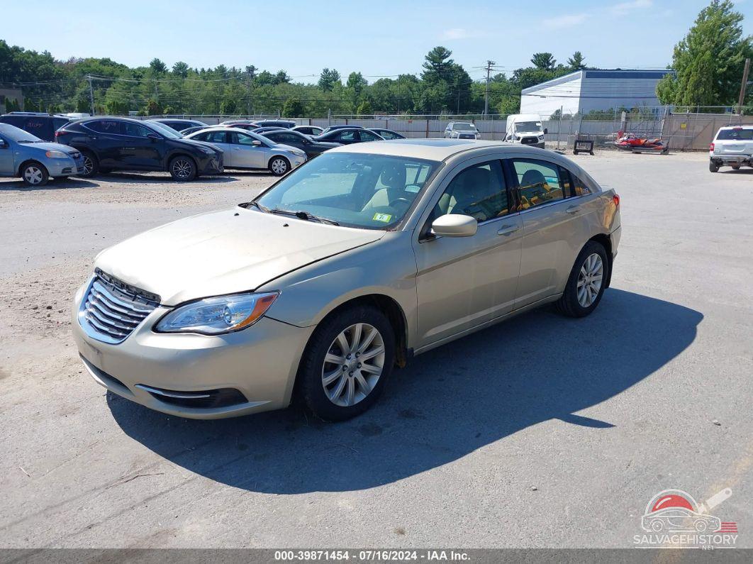 1C3BC1FG9BN520153 2011 CHRYSLER 200 photo no. 2
