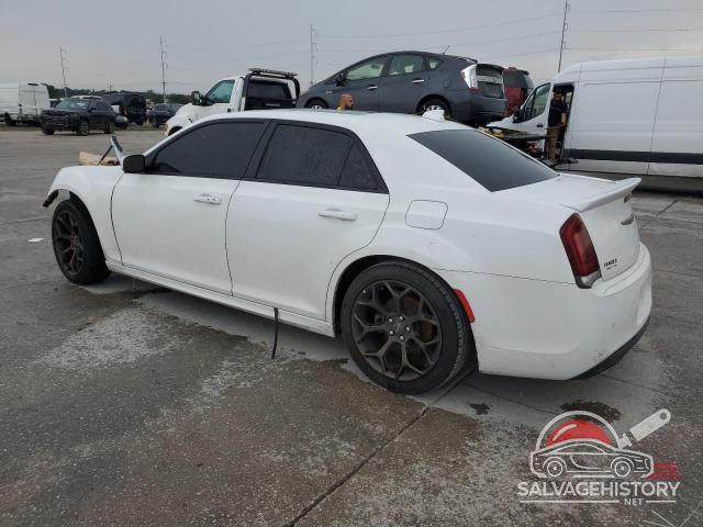 2C3CCABT4HH612621 2017 CHRYSLER 300 photo no. 2