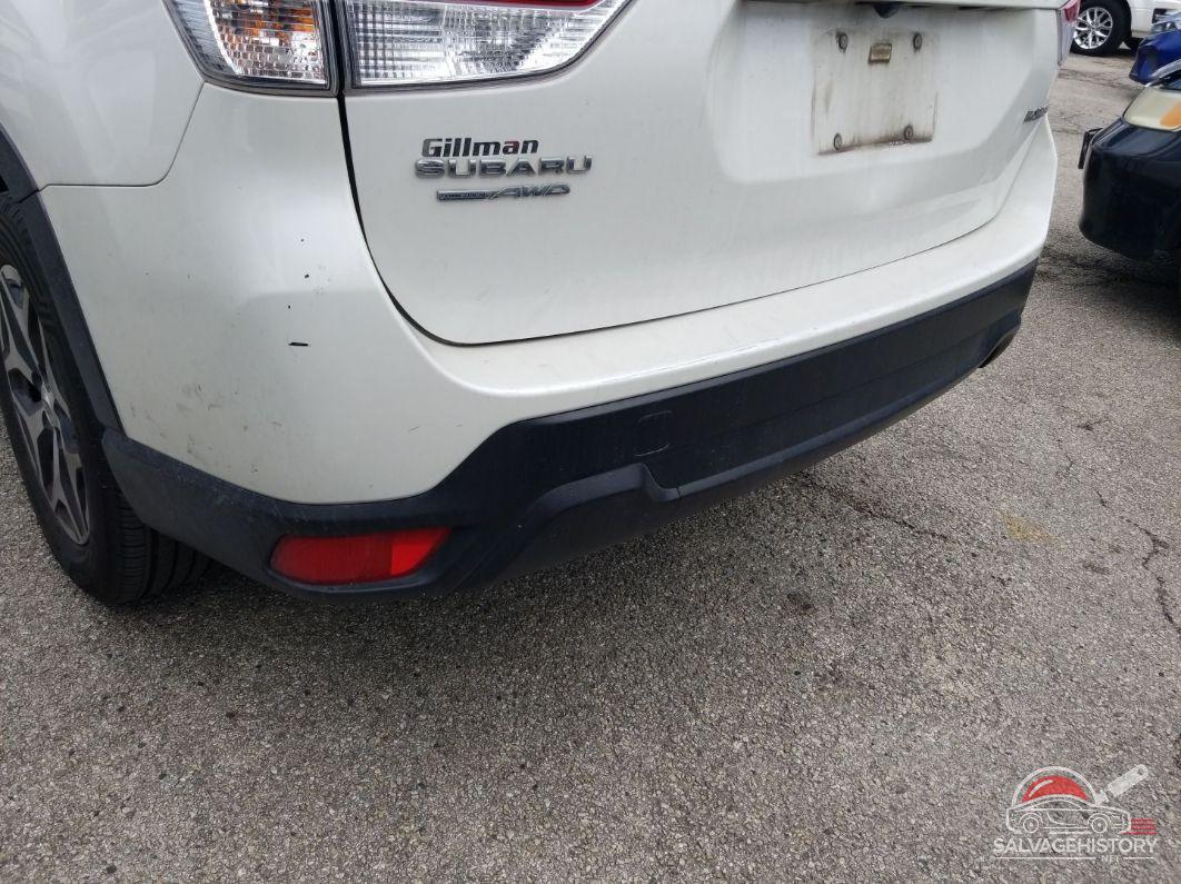JF2SKAJC1LH467467 2020 SUBARU FORESTER photo no. 2