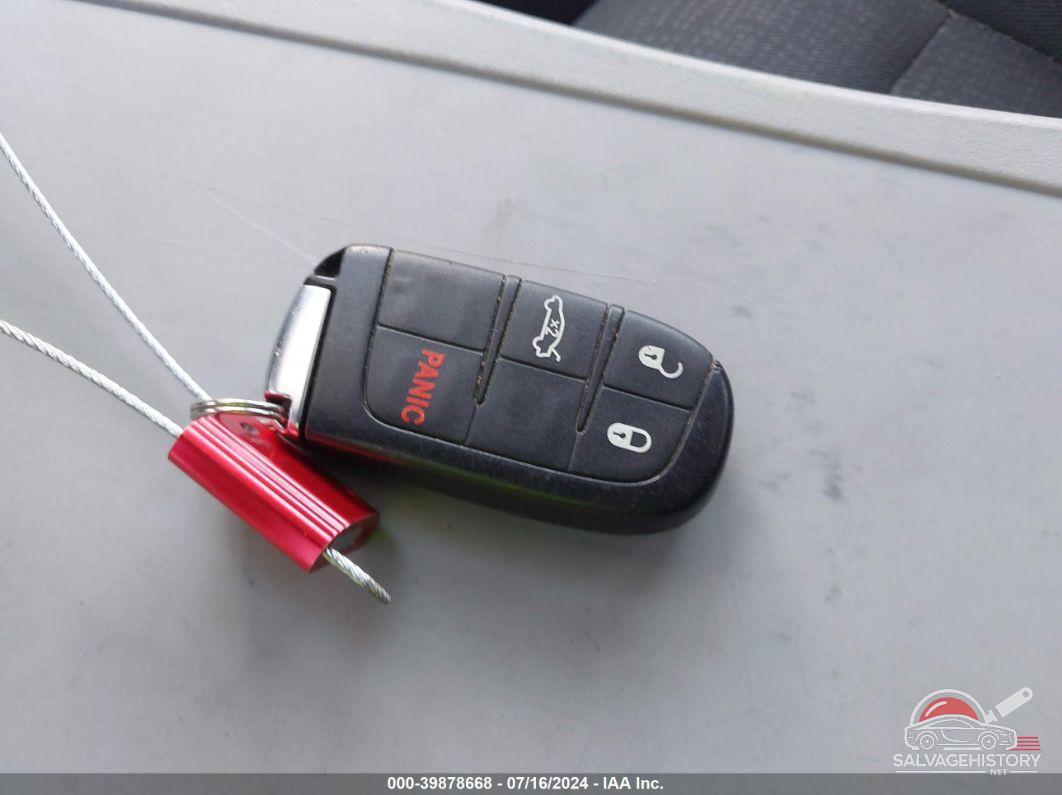 1C3CCCAB8GN111094 2016 CHRYSLER 200 photo no. 11