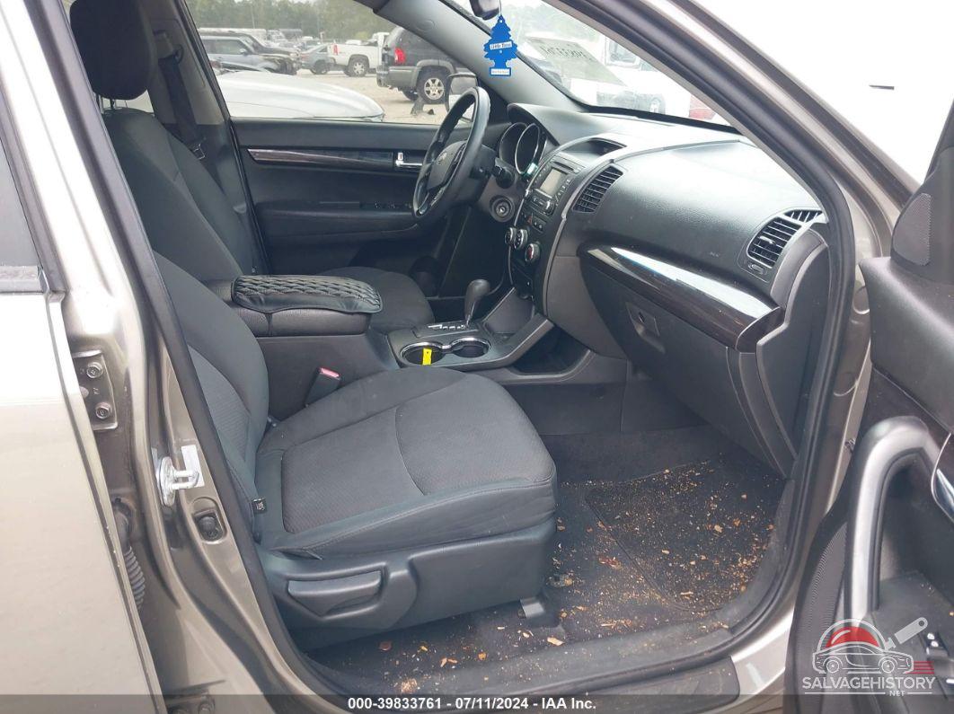 5XYKT4A69DG371409 2013 KIA SORENTO photo no. 5
