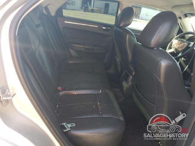 2C3CA5CV8AH284509 2010 CHRYSLER 300 photo no. 10
