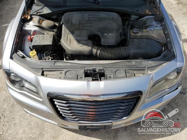 2C3CCABG0EH341717 2014 CHRYSLER 300 photo no. 11
