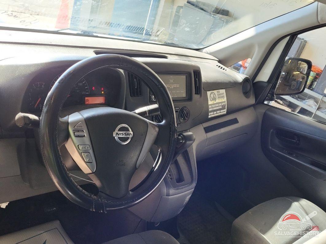 3N6CM0KN5LK701749 2020 NISSAN NV200 COMPACT CARGO photo no. 2