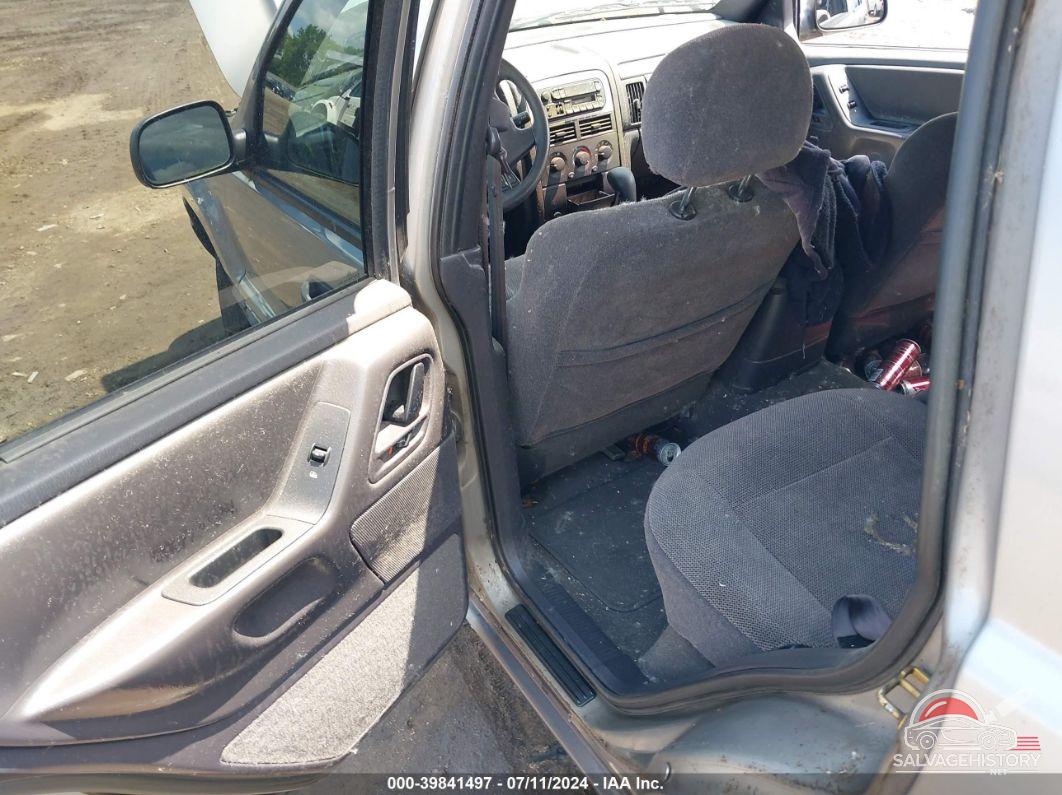 1J4GX48S31C642469 2001 JEEP GRAND CHEROKEE photo no. 8