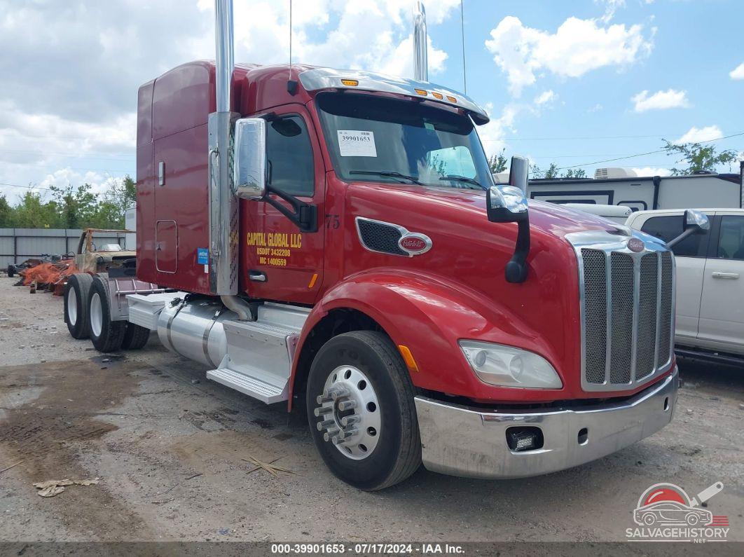 1XPBD49X6HD433880 2017 PETERBILT 579 photo no. 1