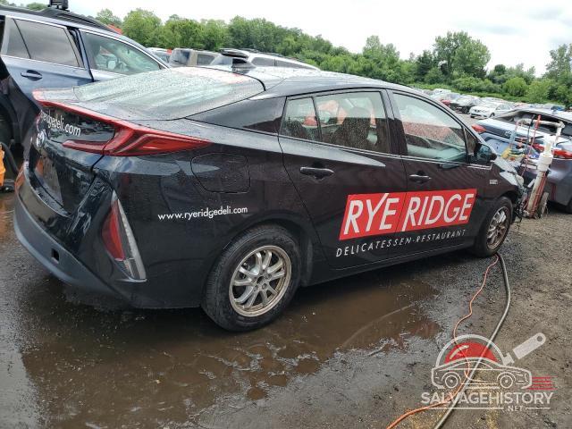 JTDKARFP9L3146561 2020 TOYOTA PRIUS photo no. 3