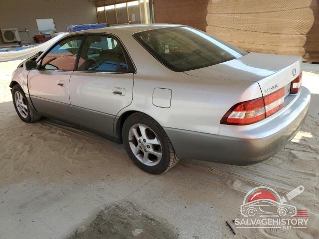 JT8BF28GX10307387 2001 LEXUS ES300 photo no. 2