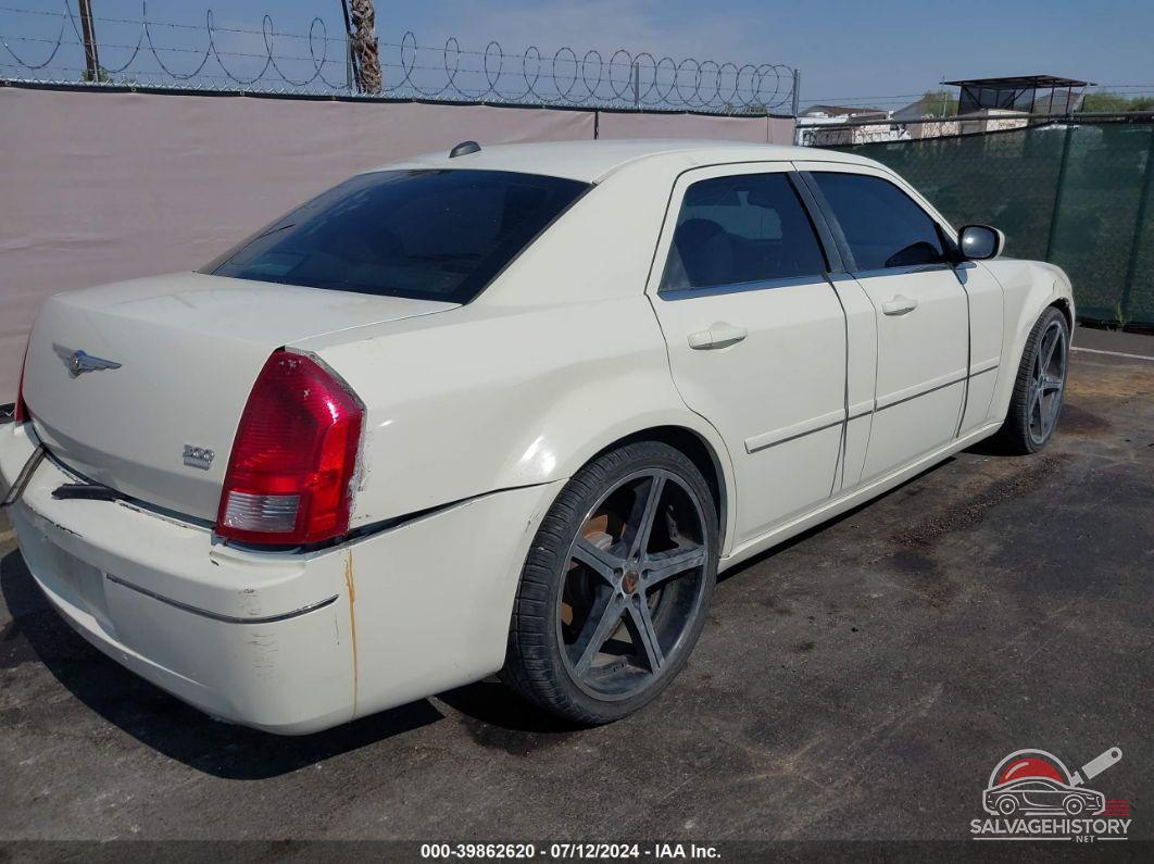 2C3AA53G55H522086 2005 CHRYSLER 300 photo no. 4