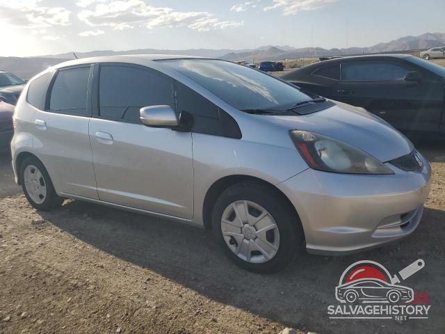 JHMGE8H39DC000515 2013 HONDA FIT photo no. 4