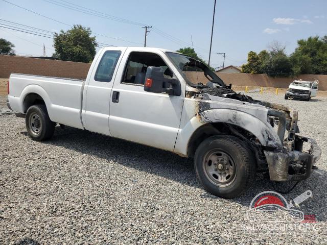 1FT7X2A64GEA45061 2016 FORD F250 photo no. 4