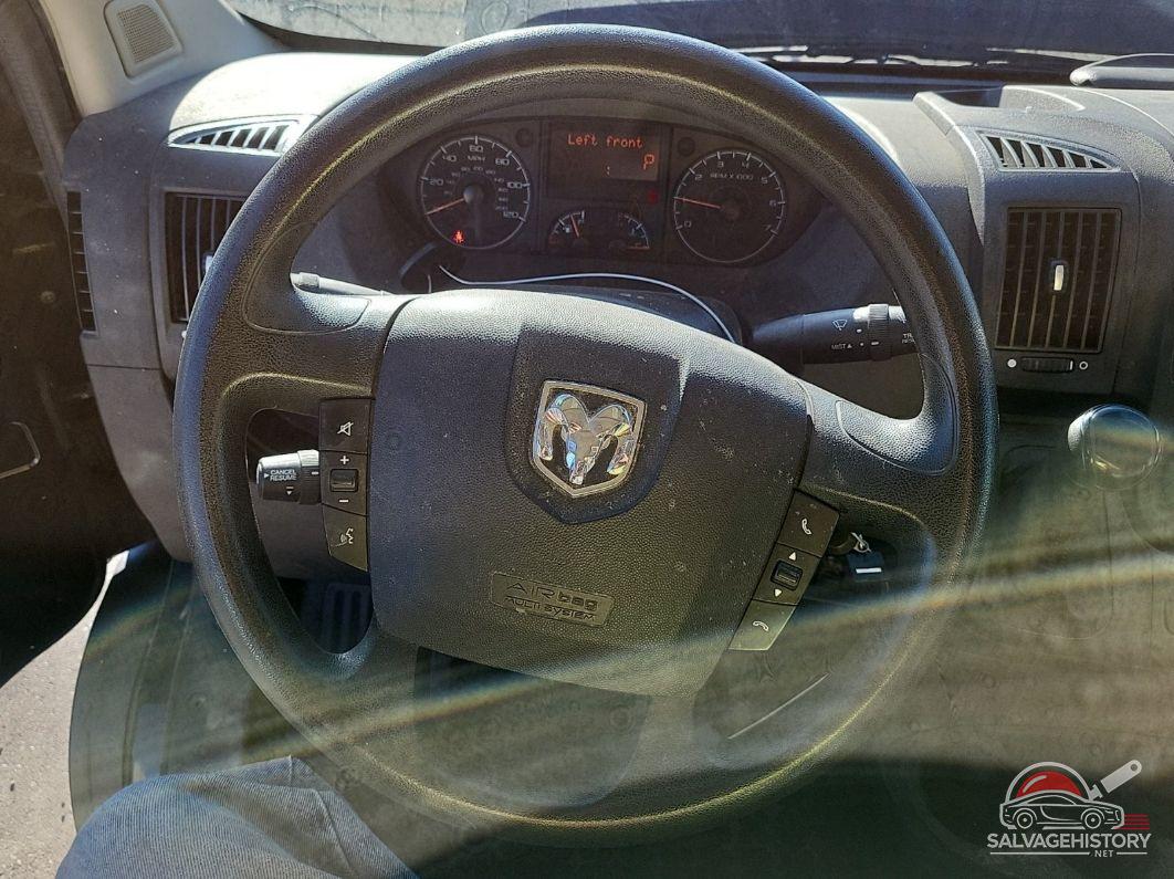 3C6TRVDG7FE519366 2015 RAM PROMASTER 2500 photo no. 5