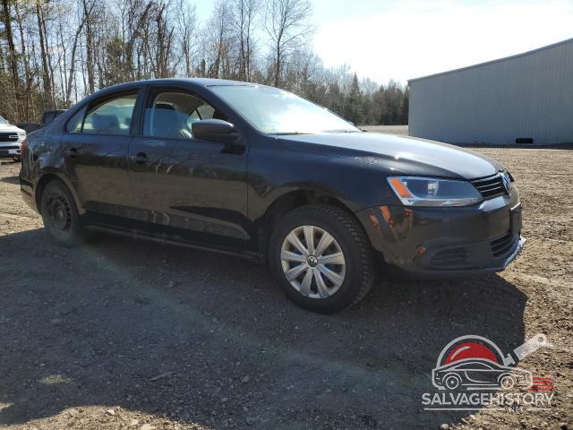 3VW1K7AJ8DM297601 2013 VOLKSWAGEN JETTA photo no. 4