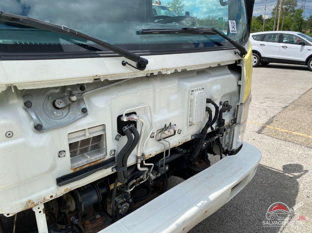 54DC4W1CXHS805237 2017 ISUZU NPR HD GAS REG photo no. 16