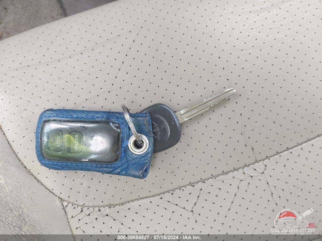 JTEGF21A210018934 2001 TOYOTA HIGHLANDER photo no. 11