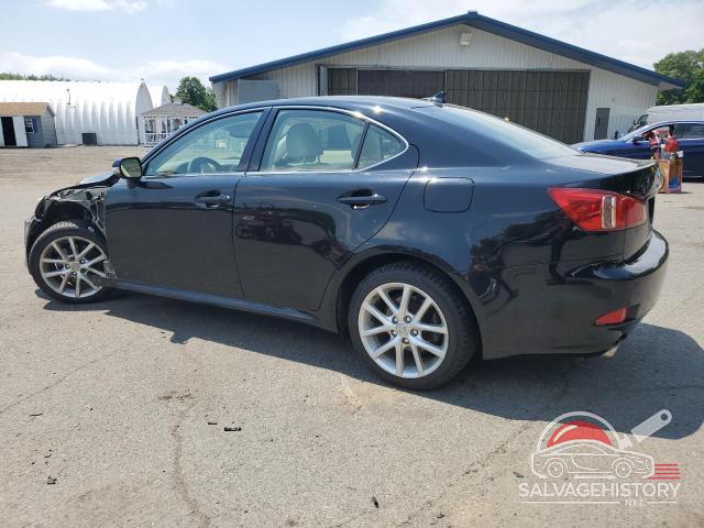 JTHCF5C2XC2035691 2012 LEXUS IS photo no. 2