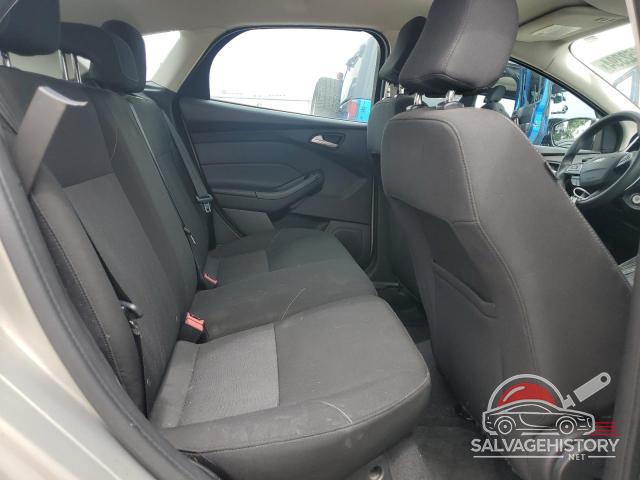 1FADP3K23FL203300 2015 FORD FOCUS photo no. 10