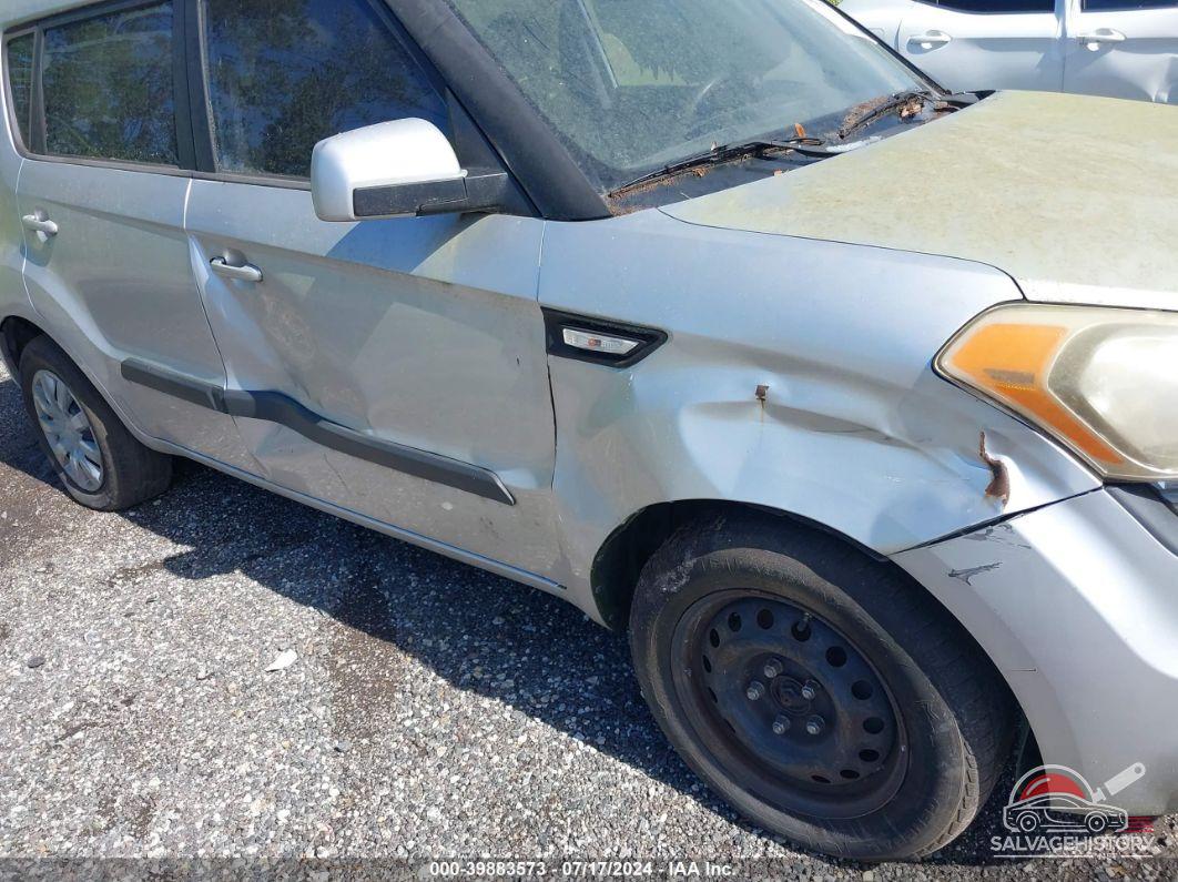 KNDJT2A53C7473548 2012 KIA SOUL photo no. 6