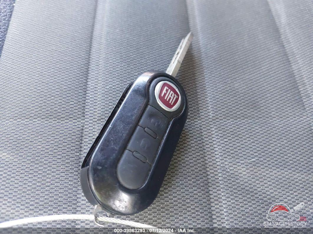 3C3CFFBR0CT211687 2012 FIAT 500 photo no. 11