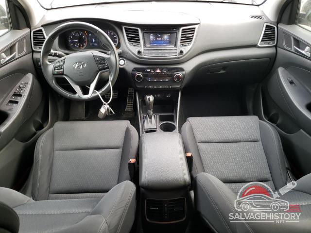 KM8J3CA22HU492558 2017 HYUNDAI TUCSON photo no. 8