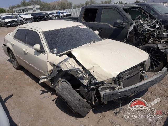 2C3AA53G05H690976 2005 CHRYSLER 300 photo no. 4